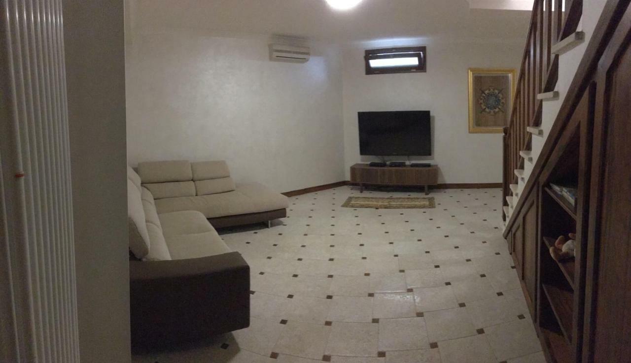 Villa Venere Near The Sea- 25 Minutes To S.Peter Ladispoli Bagian luar foto